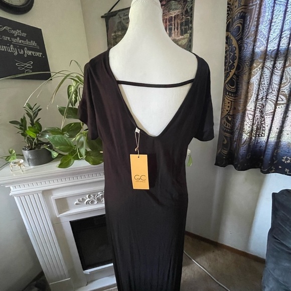 Grecerelle size M, V neck and back strap prevent from falling off shoulders - Picture 6 of 9